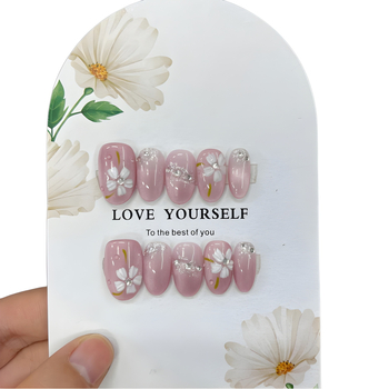 Νύχια κόλλησης με στυλ cat-eye και floral μοτίβο για κυρίες (Μάρκα: Daewoo; Στυλ: Cat eye, Little fresh; Μοτίβο: Λουλούδια; Στόχος κοινού: Κυρίες)