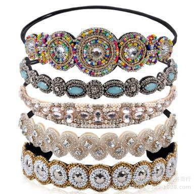 Лента за глава с мъниста и листов мотив – стъклени и оризови мънисти, женски стил, персонализируема