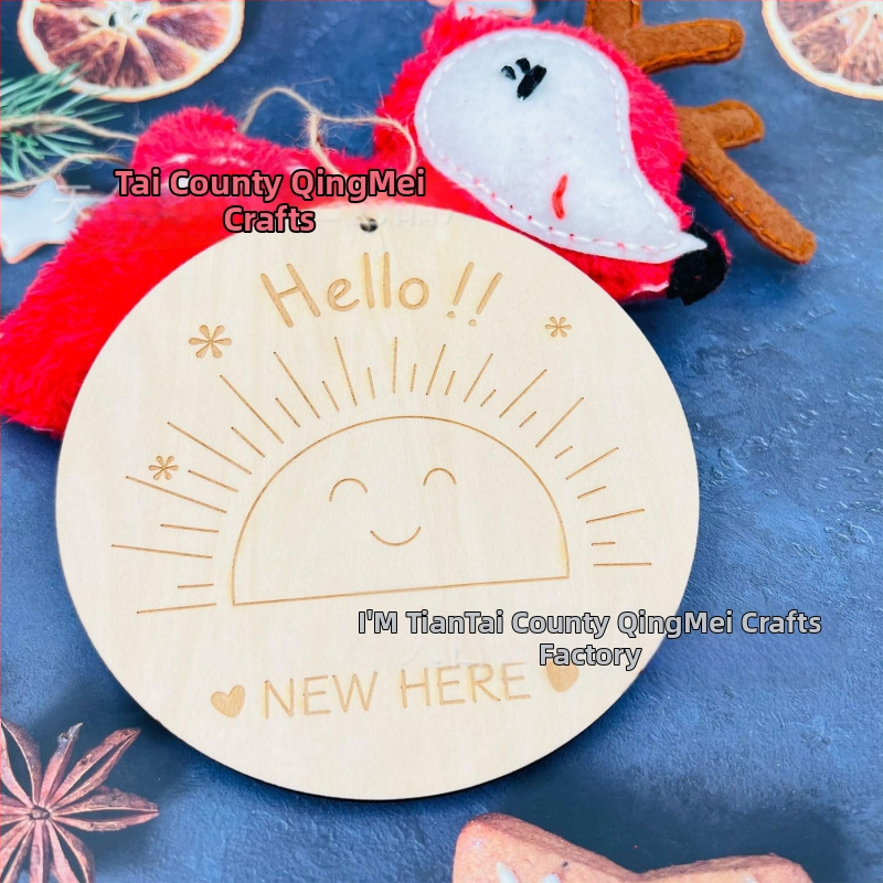 Двустранна гравирана дървена карта за бебета – обявяване на раждането и месечни постижения