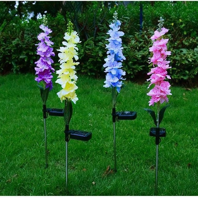 Saulės kraštovaizdžio šviestuvai su LED lempute, plastiko ir nerūdijančio plieno korpusas, hyacinto žiedo formos dizainas, modelis 32432423, skirtas vilai, kiemams, sodams ir parkams.