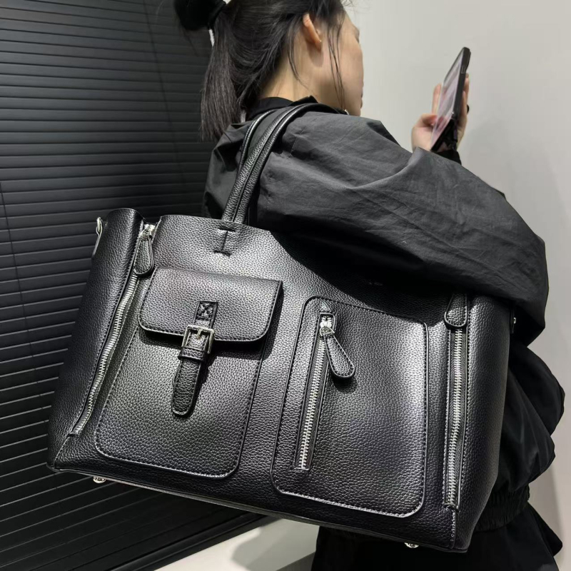 Geantă de umăr pentru femei din PU, cu buzunare multiple și fermoar, stil urban minimalist, formă orizontală pătrată, buzunar intern pentru telefon și buzunar cu fermoar