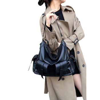 Γυναικεία τσάντα από PU δέρμα, με ώμο και crossbody, street-style σχέδιο, χωρητικότητα 20–35 L, επένδυση πολυεστέρα, μοντέλο 5485