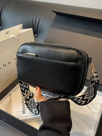 Női PU bőrtáska, vízszintes négyzet alakú, cipzáras záródás, poliészter bélés, belső cipzáras zseb és telefonzseb, puha anyag, egy vállpánttal, városi minimalista stílus