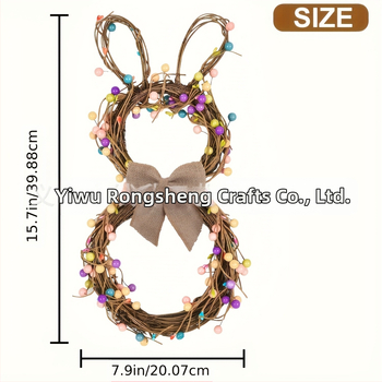 Κρεμαστό διακοσμητικό Πάσχα: στεφάνι με λαγουδάκι και αυγά, φιόγκος — Μάρκα Little Saint, Υλικό: Πλαστικό, Στυλ: Πάσχα, Κατηγορία: Κρεμάμενα διακοσμητικά