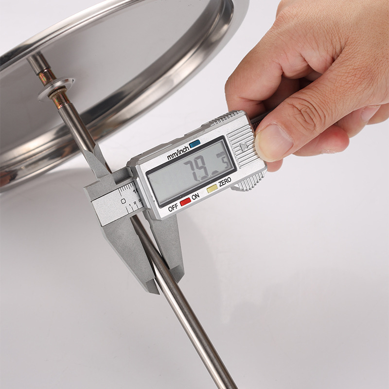 Nerūdijančio plieno šašlykų grilis su nuimamu rankenėleliu ir baze, vertikalus sustiprintas vištienos grotuvės rėmas, apvalus, svoris 0,3 kg