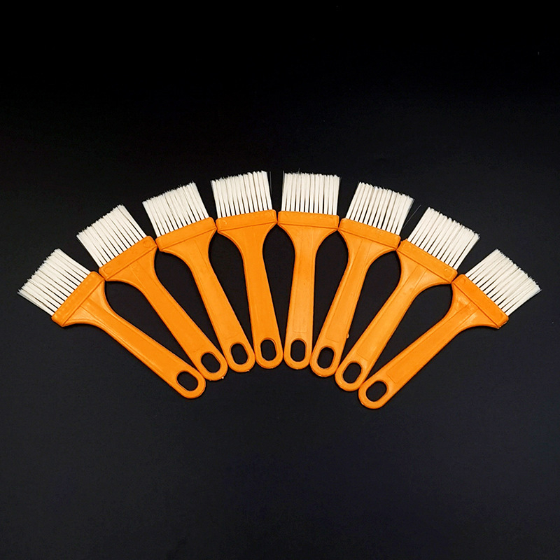 Plastmasas BBQ suka ar plastmasas rokturi (Sukas materiāls: plastmasa; Rokturis: plastmasas; Kategorija: BBQ suka; Kastes daudzums: 2640)