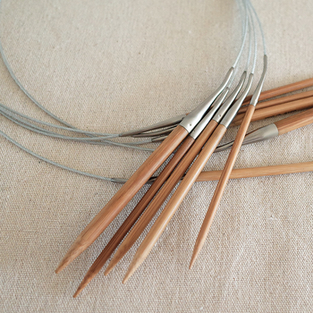 Kruopštos mezgimo adatos rankiniam mezgimui, worsted vilna vietinės kilmės, siūlai ritinėlyje, Brother Man Zi