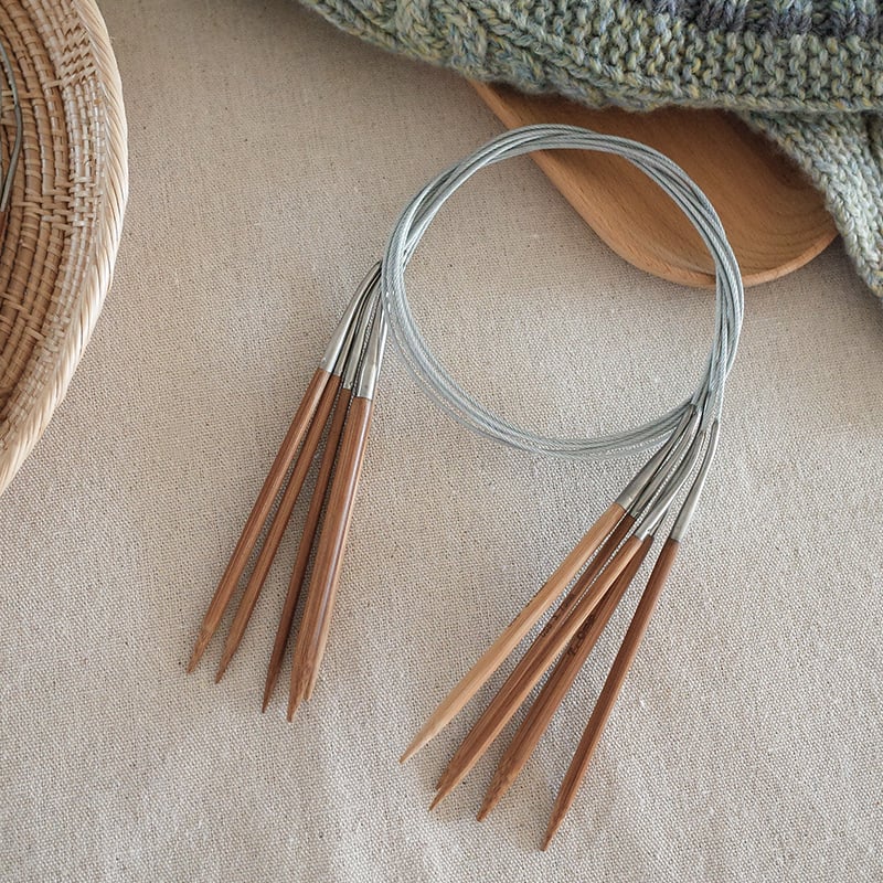 Kruopštos mezgimo adatos rankiniam mezgimui, worsted vilna vietinės kilmės, siūlai ritinėlyje, Brother Man Zi