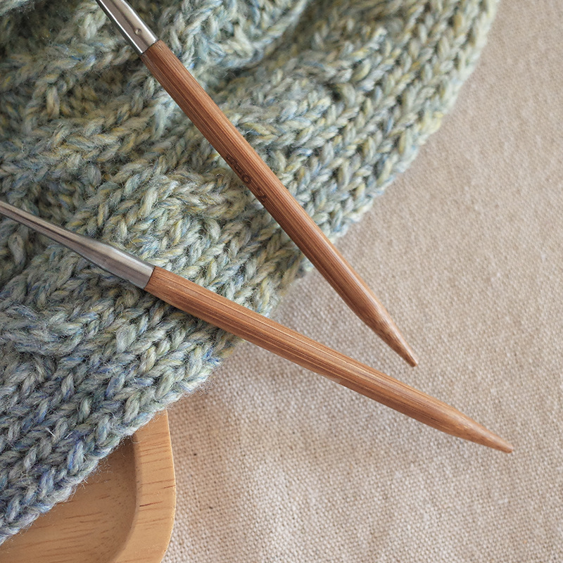 Kruopštos mezgimo adatos rankiniam mezgimui, worsted vilna vietinės kilmės, siūlai ritinėlyje, Brother Man Zi