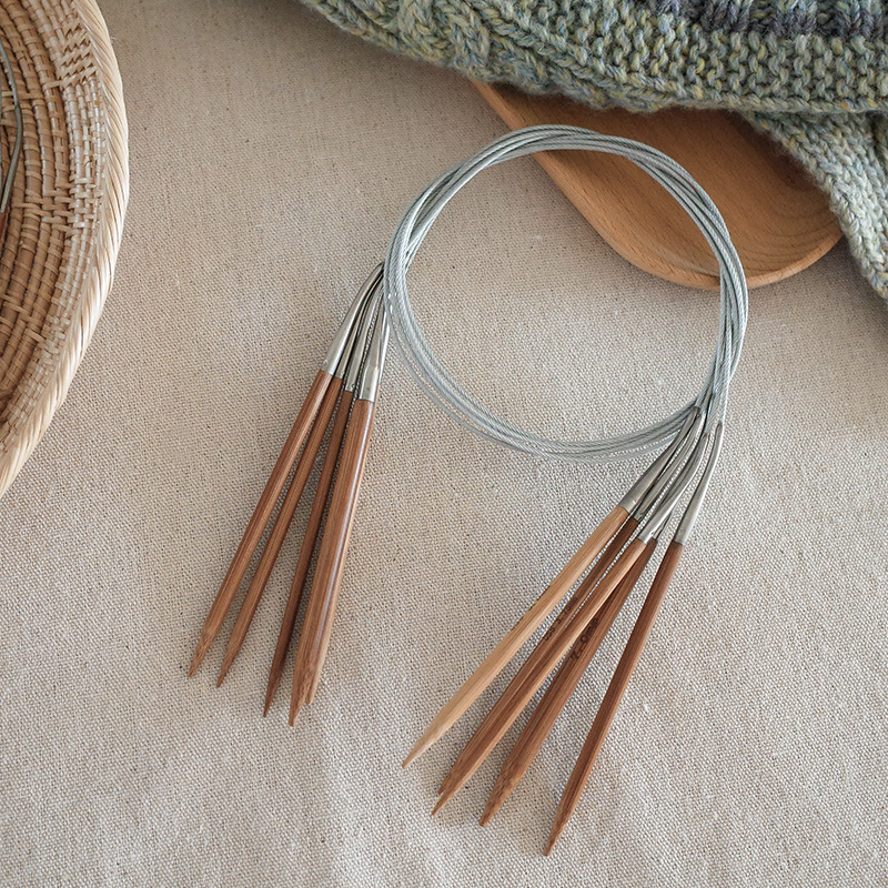 Kruopštos mezgimo adatos rankiniam mezgimui, worsted vilna vietinės kilmės, siūlai ritinėlyje, Brother Man Zi