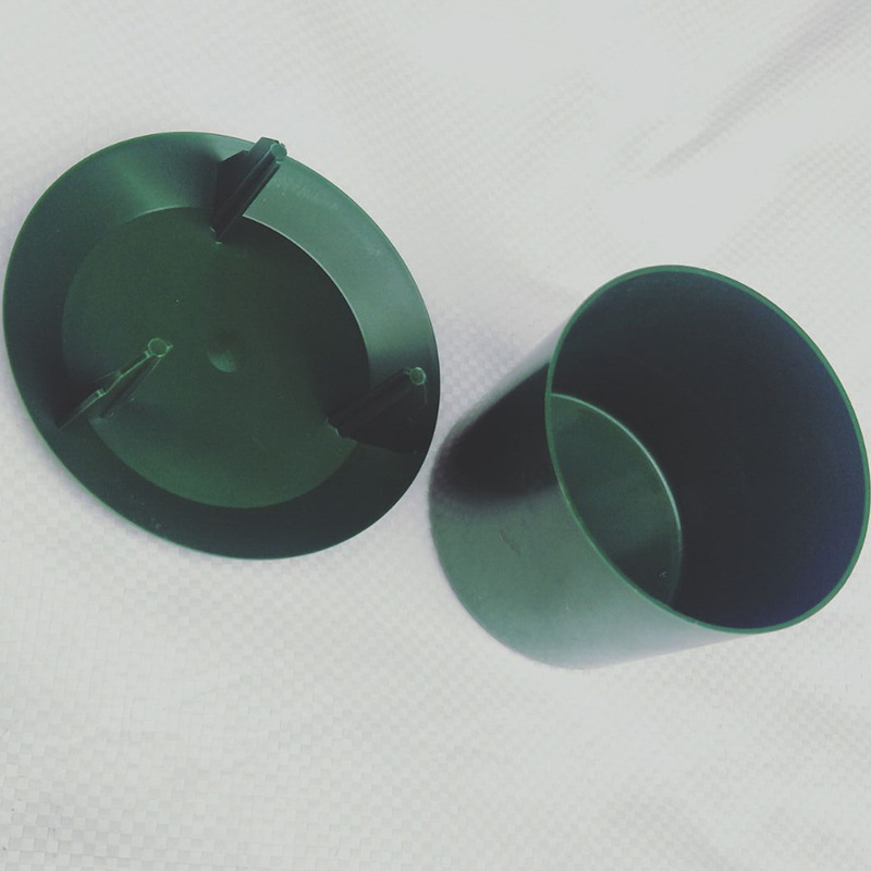 Пластмасов дом за охлюви, подходящ за озеленяване, цветарство и домашна градина; материал: пластмаса; не е внос.