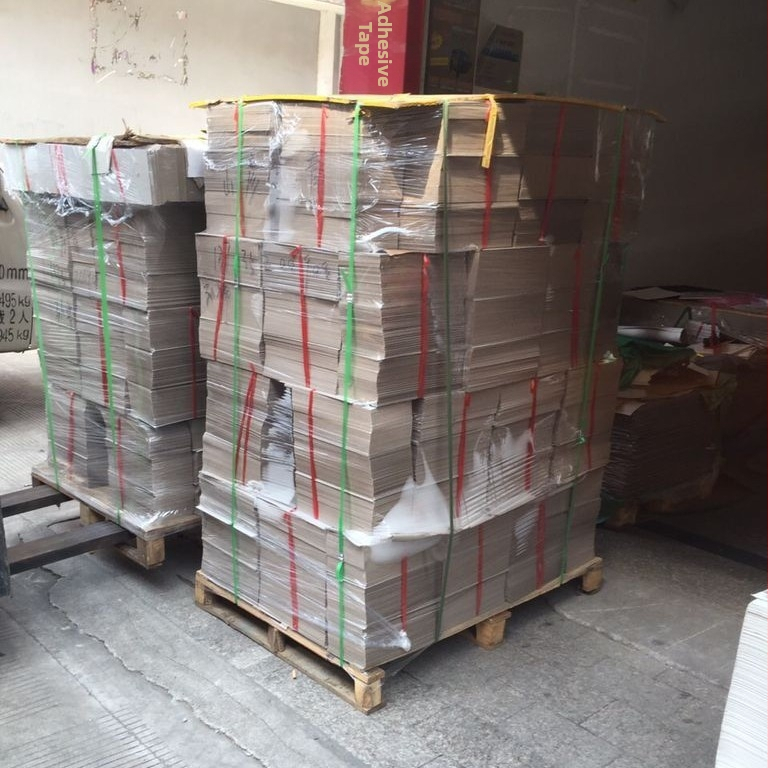 Картонена хартия, клас А, 2 мм дебелина, 1300 г/м², за крафт пликове, опаковки за храна и кожени кутии