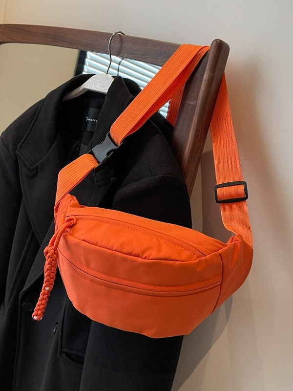 Unisex juosmens rankinė iš Oxford audinio su užtrauktuku, crossbody stiliuje – kvėpuojanti, atspari vandeniui, ultralengva, dėvėjimui atspari; pamušalas: poliesteris; lauko sportams; pavasaris 2024