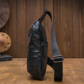 Мъжка гърдна чанта модел 5196, естествена кожа от първи слой, едноцветна подплата: полиестерно-памучна, облекчава носенето, марка Simple & Nature, за ежедневна употреба