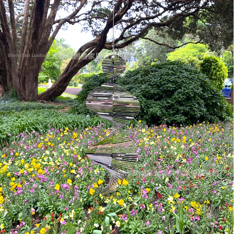Спирално звънче за вятър от неръждаема стомана за външен двор, висящ декоративен елемент, радиационно гравиране, модерен минимализъм