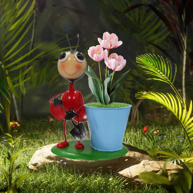 Insektų tematikos sodo vazonų papuošalai, dažyta geležies gaminys (Medžiaga: Geležis; Amatas: Dažyta; Importas: Ne; Dovana: Ne)