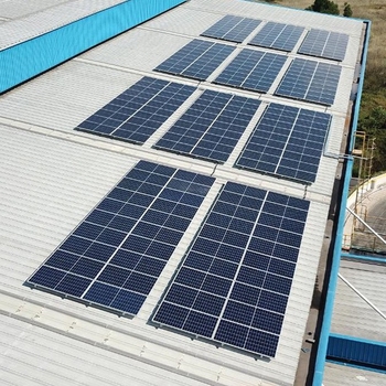 SunRack tetőre szerelhető alumínium ötvözetű fotovoltaikus tartó – ferde tetőn használható cseréptábla tartó, függőleges varratú cseréphez, állítható súly