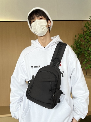 Chest Bag - градски стил, Oxford плат, цип за отваряне, вътрешен джоб с патч, джоб с цип