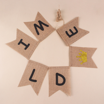 Ленен флагбанер за първи рожден ден, две флагчета с клиновидни краища и печатано лого