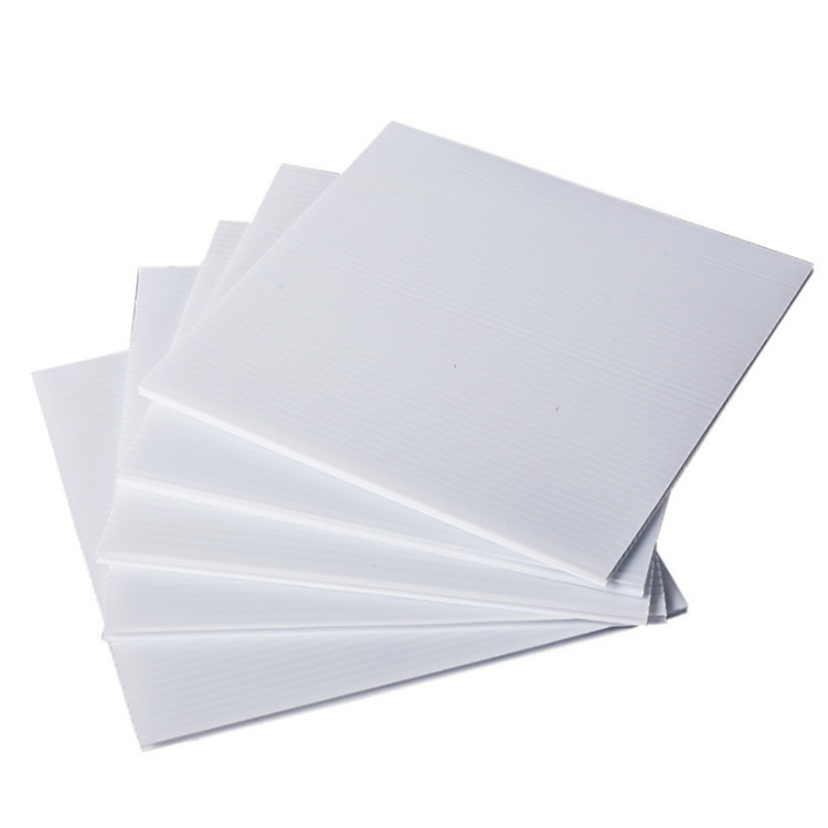 Σετ από 2 πινακίδες κήπου με Πασχαλινά Κουνελάκια, PP πασσάλους για το έδαφος, σχέδια αυγών, αδιάβροχες και UV-ανθεκτικές