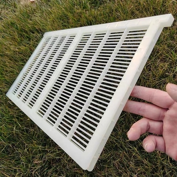 Nest Cube Πλαστική διαχωριστική πλάκα με κεντρικό πλαίσιο για μελισσοκομία