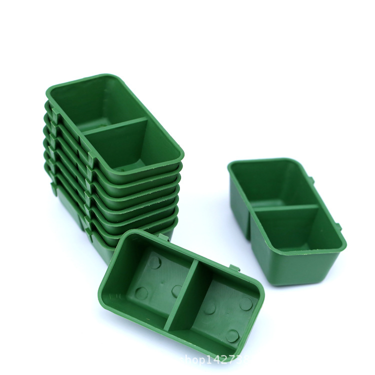 Paukščių maisto dėžutė — plastikinė, kilmė Shandong, prekės ženklas Conjoined food box, skirta paukščiams