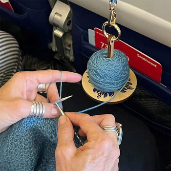 Ξύλινο ράφι για μπάλες κλωστής — Αξεσουάρ, Ανεξάρτητη μάρκα, Μοντέρνο μινιμαλιστικό στυλ