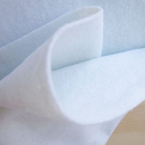 Căptușeală din poliester prin perforare cu ace pentru îmbrăcăminte, lățime 97 mm, greutate 120 g/m²