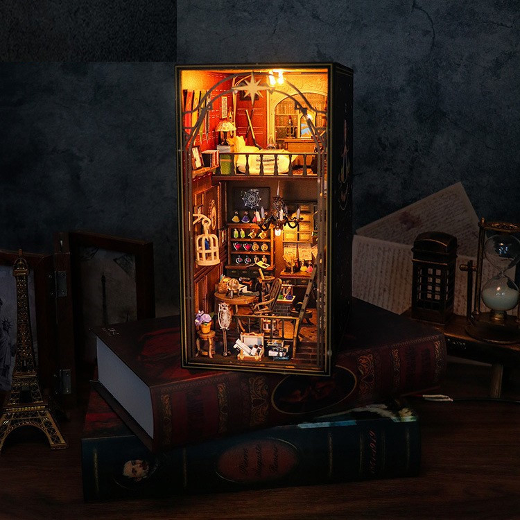 3D ξύλινο μοντέλο συναρμολόγησης βάσης βιβλίου – DIY-ready, Mira Magic House από Hongda, για ηλικίες 15–35