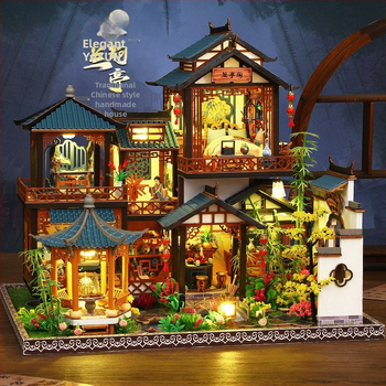 Ξύλινο μοντέλο καλύβας για παιχνίδια – Προέλευση Γκουανγκντόνγκ; Υλικό: Ξύλο; Κατάλληλη ηλικία: 15–35 ετών; Κατηγορία 3C: Παιχνίδια 14+