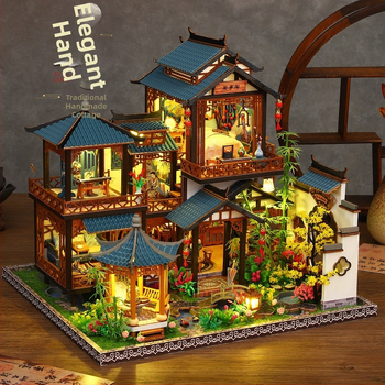 Ξύλινο μοντέλο καλύβας για παιχνίδια – Προέλευση Γκουανγκντόνγκ; Υλικό: Ξύλο; Κατάλληλη ηλικία: 15–35 ετών; Κατηγορία 3C: Παιχνίδια 14+