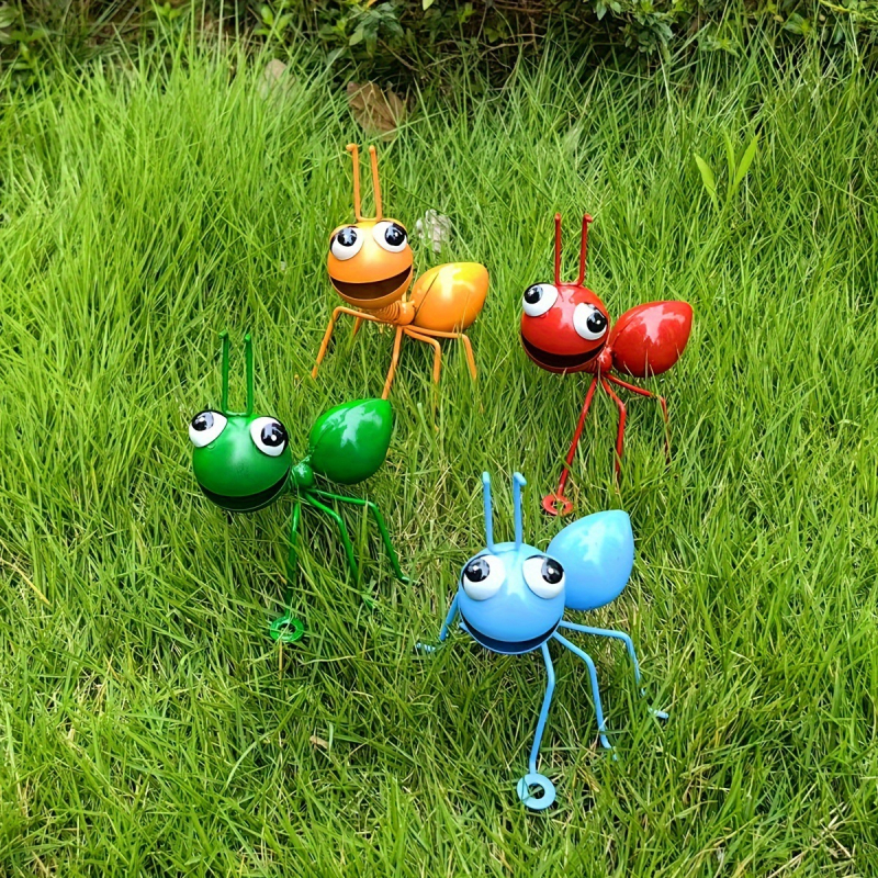 Vasból készült hangyafalidísz — pasztorális stílusú fémművesség otthonra, kertbe és irodába