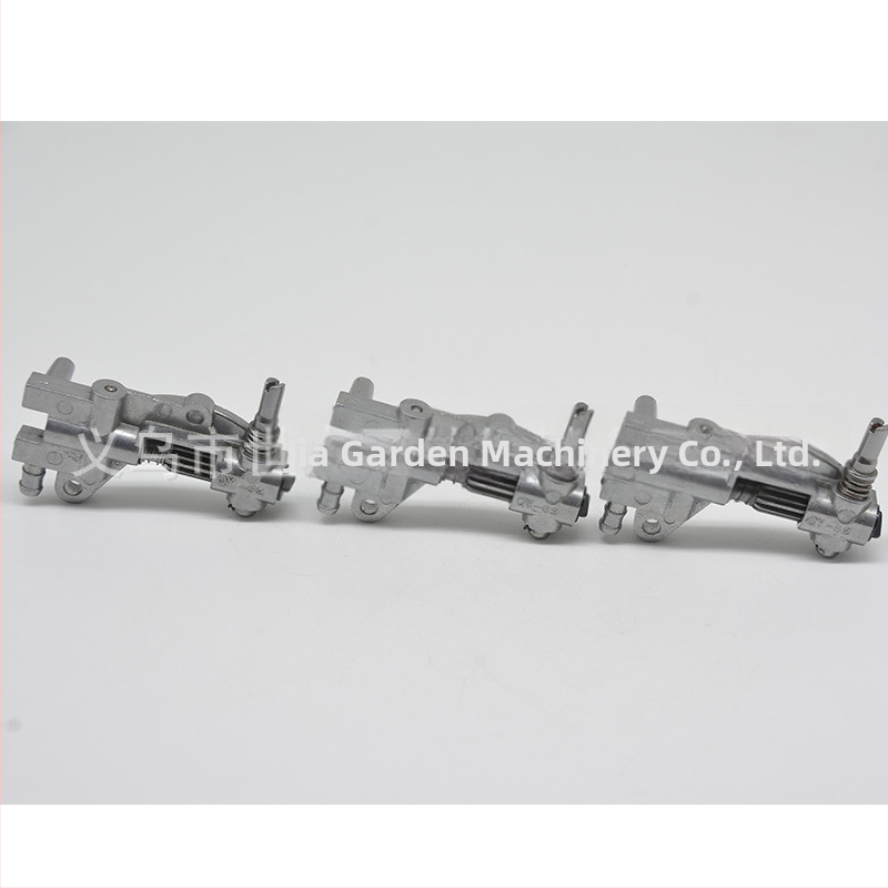 Комплект помпа за масло за резачка 5200/5800, 52/58cc бензинов двигател, мощност 2400