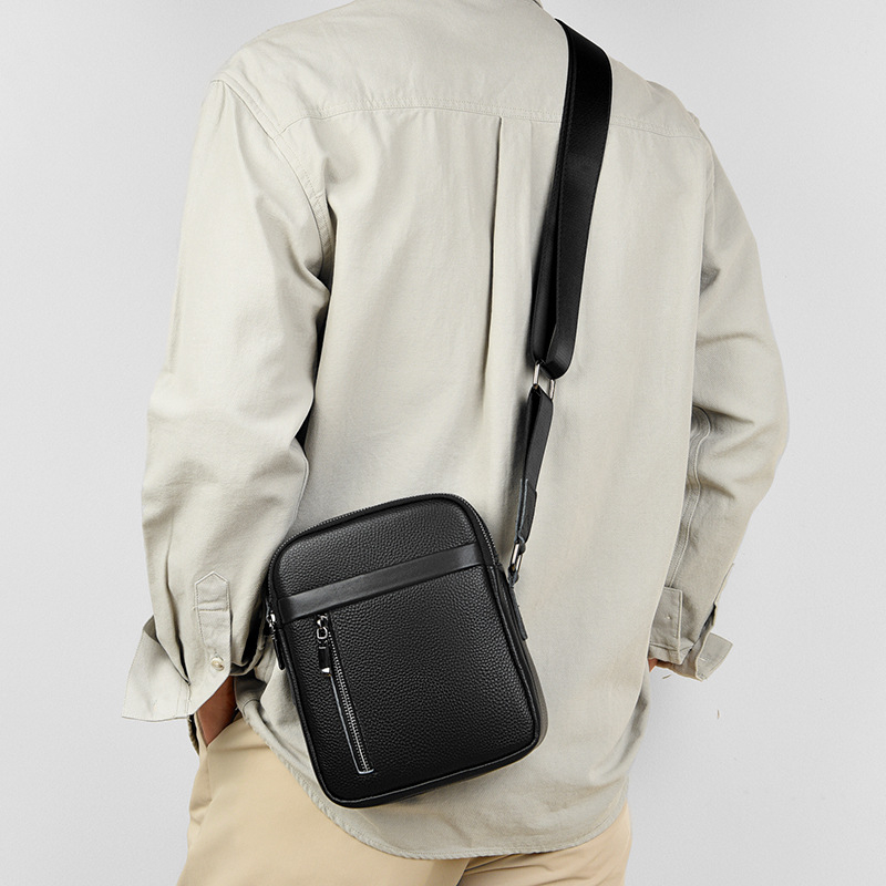 Férfi bőrtáska vállon, nagy kapacitású (első réteg tehénbőrből; 2024 nyári kiadás; mindennapi használatra)