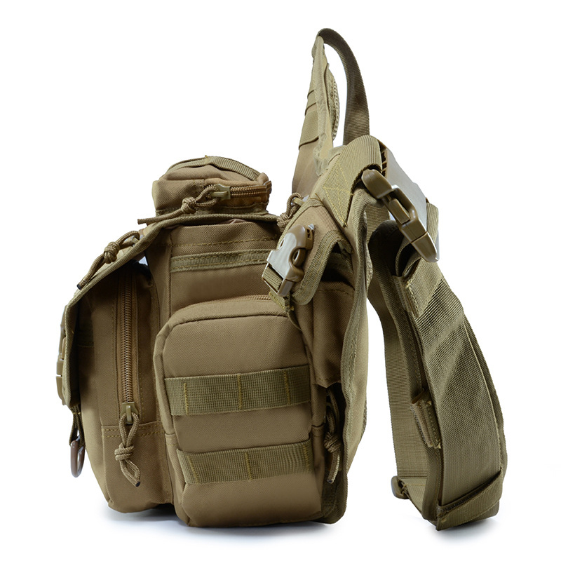 Kameras soma pār plecu ar maskēšanās rakstu, ūdensnecaurlaidīga, elpojoša un paplašināma