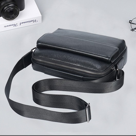 Férfi válltáska természetes bőrből, városi minimalista stílus, első réteg marhabőr, belső poliészter-pamut bélés