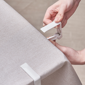 KM κλιπ τραπεζομάντηλου – ABS, αντιολισθητικό και σταθεροποιητικό, μοντέρνος μινιμαλιστικός σχεδιασμός