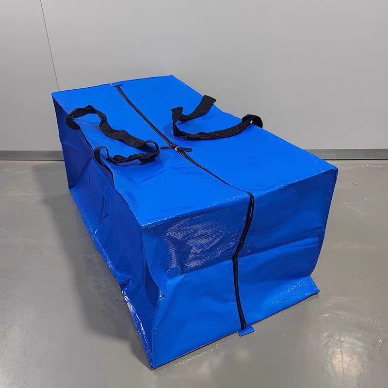 Persikraustymo krepšys su džakardo užtrauktuku, dviguba peties rankena, PP laminuota audinio apdaila; dvigubo sluoksnio storis: 60 silk; dienos gamyba: 5000; tikslas: įpakavimas