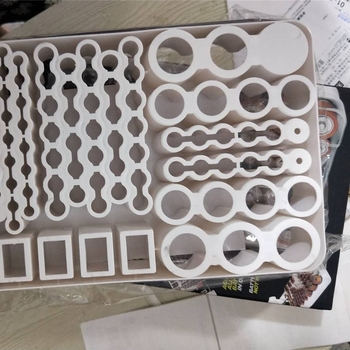 Кутия за съхранение на батерии с тестер за батерии и тестер за капацитет