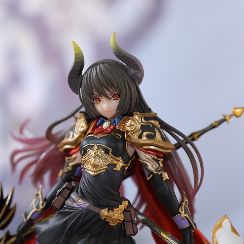 PVC figura Bahamut – Tamni Zmaj Vitez, u kutiji; proizvedeno u Kini; za 18+ godina; 14+ kategorija igračaka