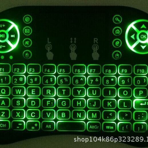 i8 клавиатура — мини безжична клавиатура с летяща мишка и подсветка, USB интерфейс, 2.4G безжично свързване, обхват до 10 м, тегло 0.13 кг