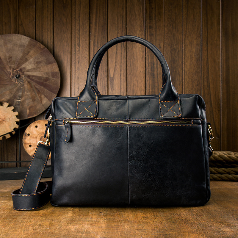 Férfi válltáska valódi bőrből, modell 1011, első réteg marhabőrből, pamut bélés