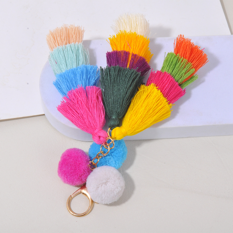 Ключодържател от плюшена прежда, сладък стил; индивидуално опакован; подходящ като подарък за сватби, рождени дни, пътувания и завършване.