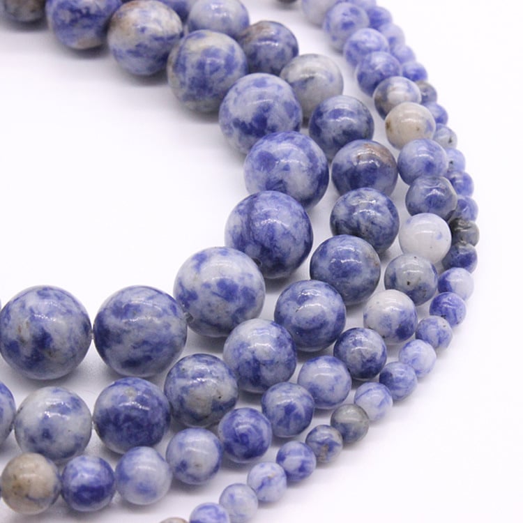 DIY ékszerkészítéshez szabad gyöngyök – fehér pöttyös kék természetes kő gömbölyű gyöngyök, polírozott; Bodhi csillag hold kiegészítő készlet karkötőhöz és nyaklánchoz (Jingwei Pavilion Jewelry)