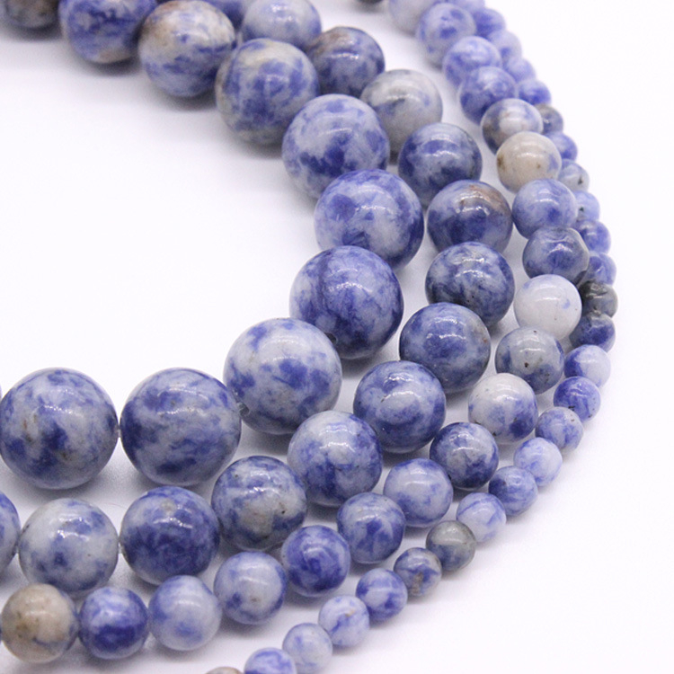 DIY ékszerkészítéshez szabad gyöngyök – fehér pöttyös kék természetes kő gömbölyű gyöngyök, polírozott; Bodhi csillag hold kiegészítő készlet karkötőhöz és nyaklánchoz (Jingwei Pavilion Jewelry)