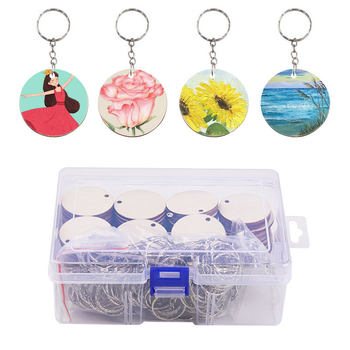 Fából készült medál, polírozott felület, idillikus stílus