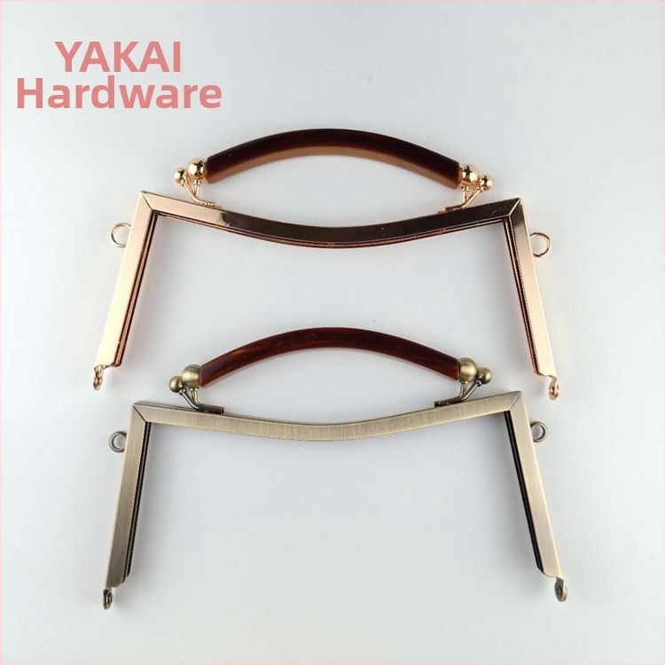 Bagāžas rokas roktura piederumi, sprādze, modelis 0045, materiāls: dzelzs, funkcija: cita