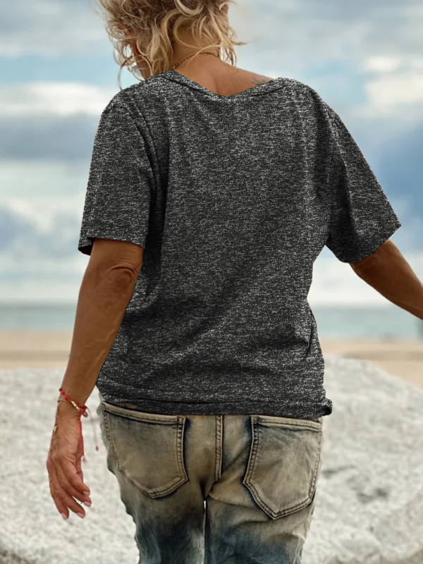 Top dama cu decolteu în V, mânecă scurtă, croi lejer, țesătură poliester-elastan, lungime 50–65 cm