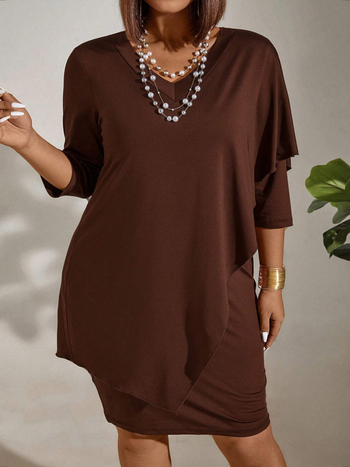 Φόρεμα με V-λαιμόκοψη, ασύμμετρο τελείωμα, midi μήκος, μανίκια 3/4, πολυεστέρας.