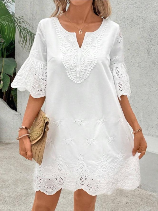 rochie cu broderie decupată, decolteu în V, croială A-line, lungime midi